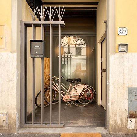 Via Cimabue 8B - Florence Charming Apartments - Metropolitan Loft In Florence - 20 Minute Walk To City Center - Excellent Base For Exploring - Less Than 5 Minute Walk To The Supermarket - Amazing Bakery On The Corner 외부 사진