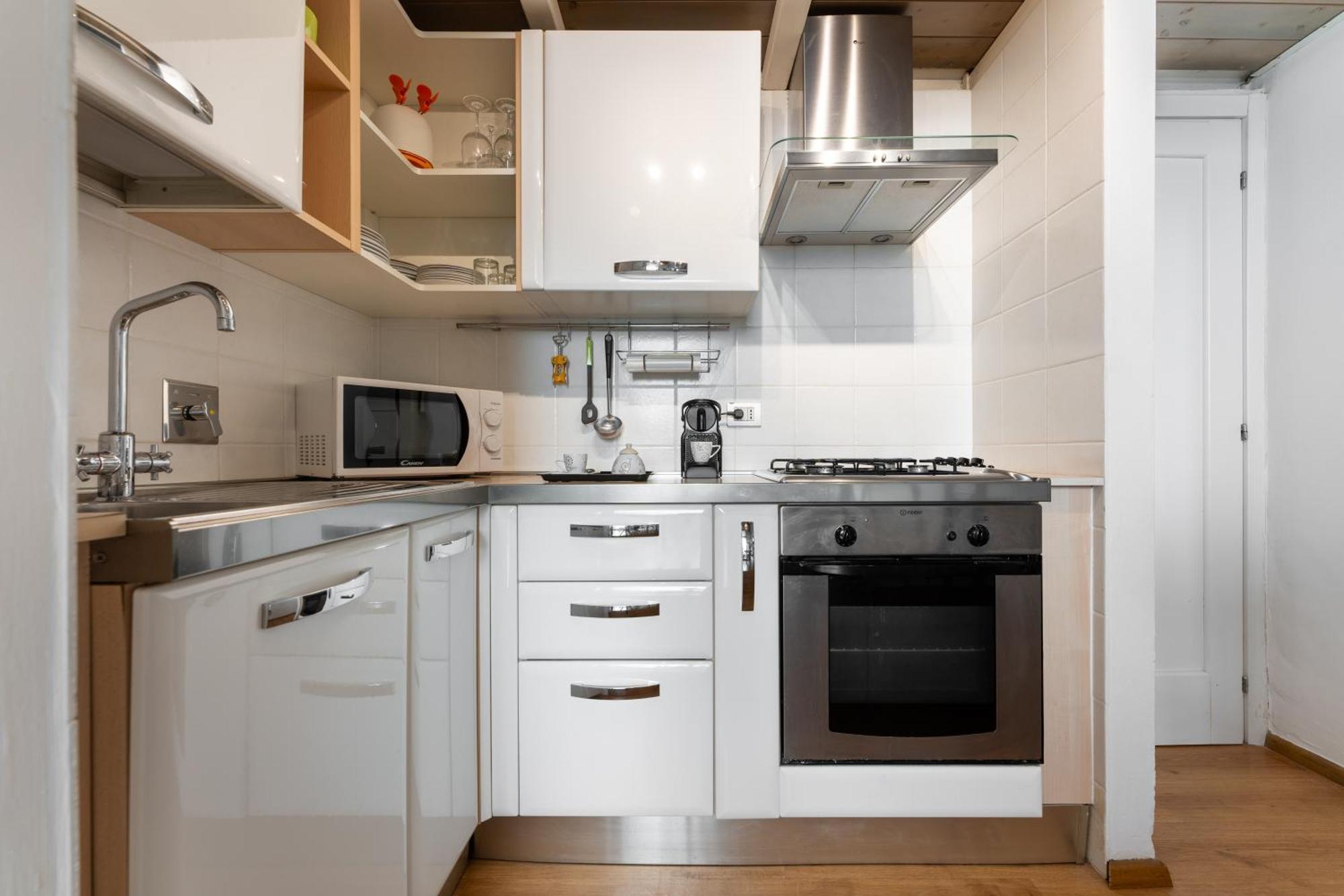 Via Cimabue 8B - Florence Charming Apartments - Metropolitan Loft In Florence - 20 Minute Walk To City Center - Excellent Base For Exploring - Less Than 5 Minute Walk To The Supermarket - Amazing Bakery On The Corner 외부 사진